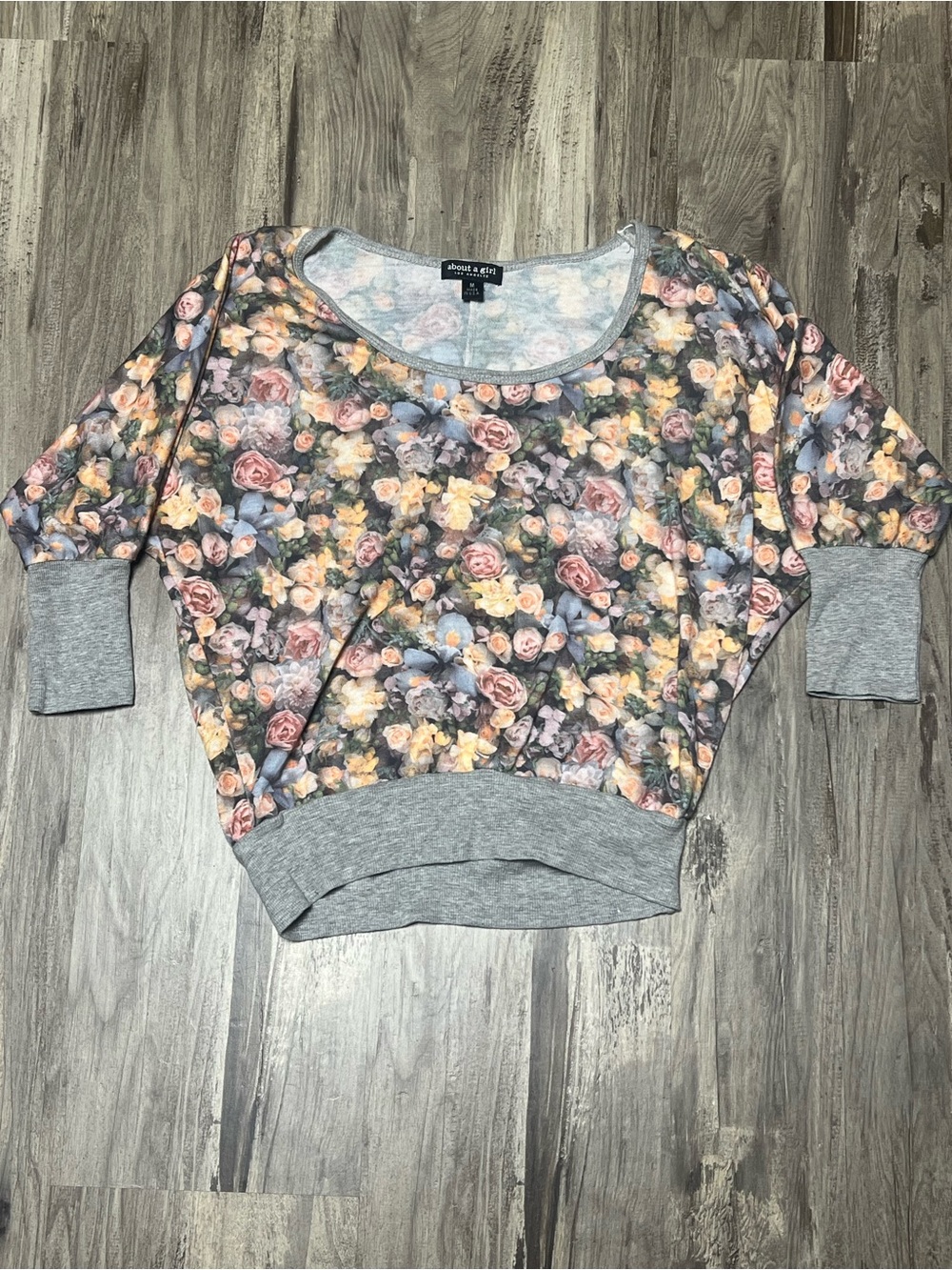 about a girl LA Floral Rose Print Batwing Dolman Knit Top Size M